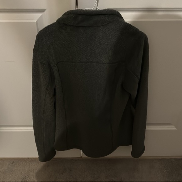 Women’s Patagonia - Picture 2 of 4